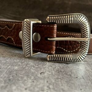 Men’s bison leather western belt, silver buckle, sz 40